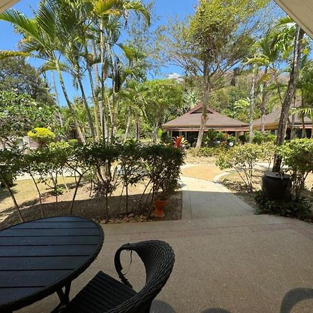 Beach Bungalow At Lanta Resort Ko Lanta Exteriör bild