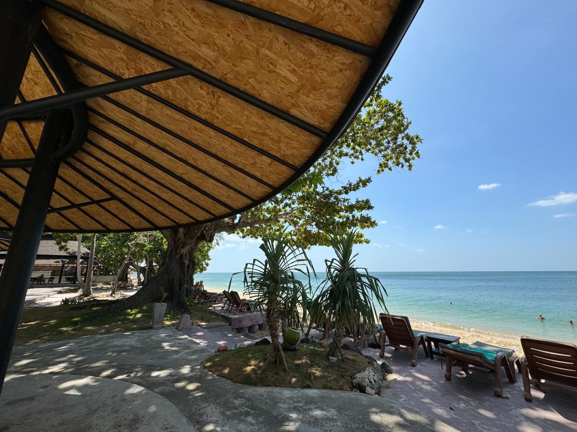 Beach Bungalow At Lanta Resort Ko Lanta Exteriör bild