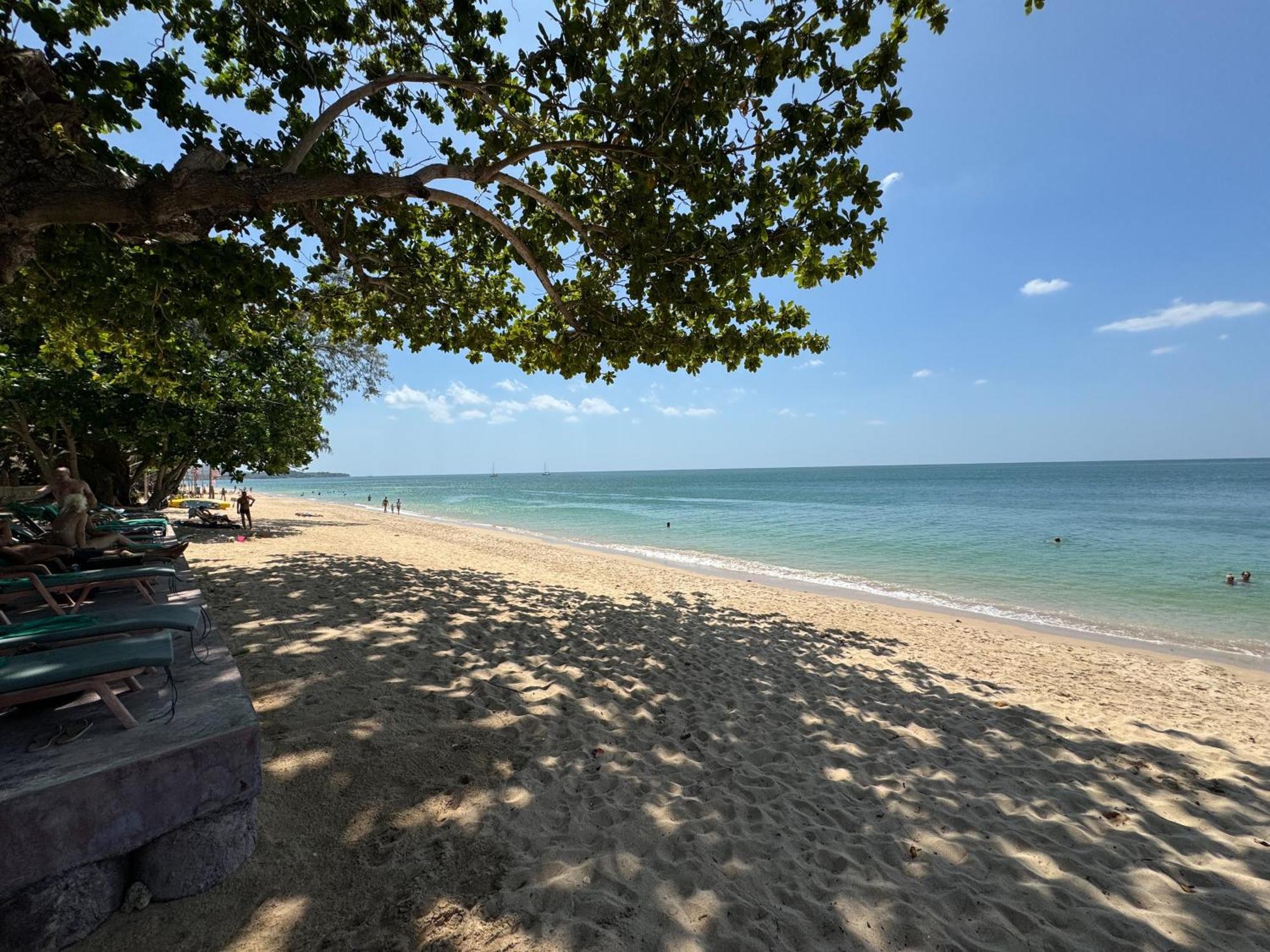 Beach Bungalow At Lanta Resort Ko Lanta Exteriör bild