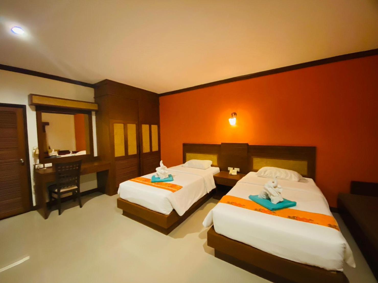 Beach Bungalow At Lanta Resort Ko Lanta Exteriör bild
