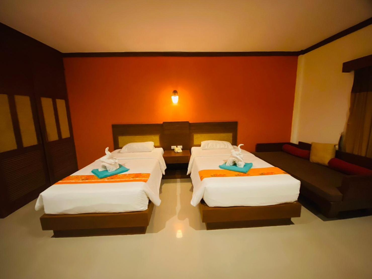 Beach Bungalow At Lanta Resort Ko Lanta Exteriör bild